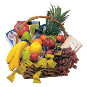Classic Fruit & Gourmet Basket
