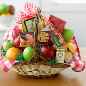 Gourmet Picnic Basket